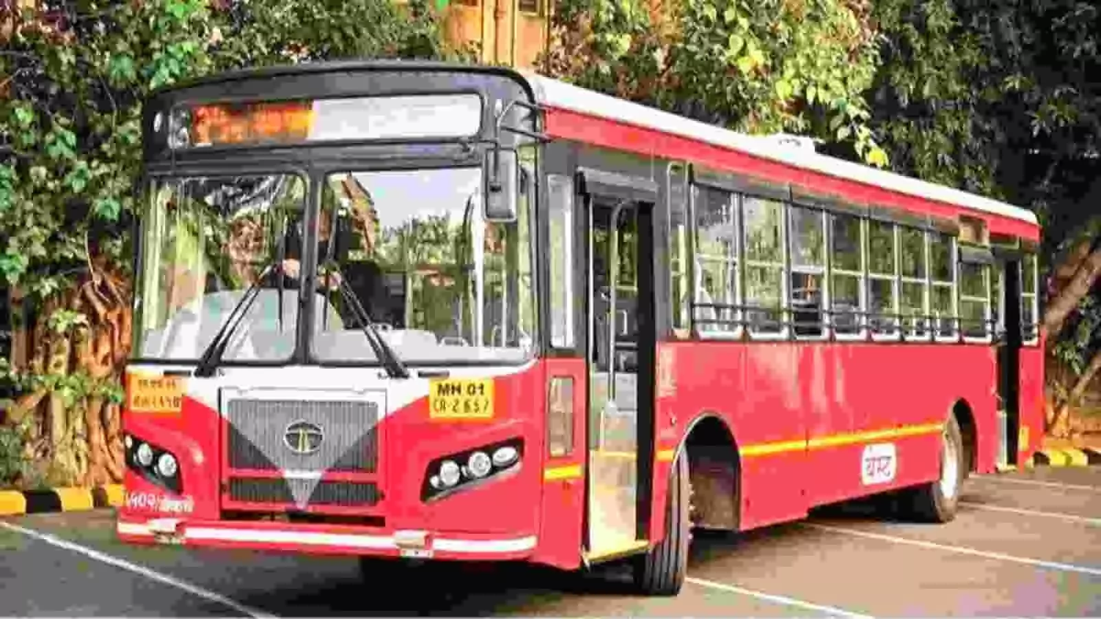 पब्लिक ट्रांसपोर्ट डे पर संकट- मुंबई की लाइफलाइन पर ब्रेक, बेस्ट कर्मचारियों की हड़ताल से थमे बसों के पहिए|