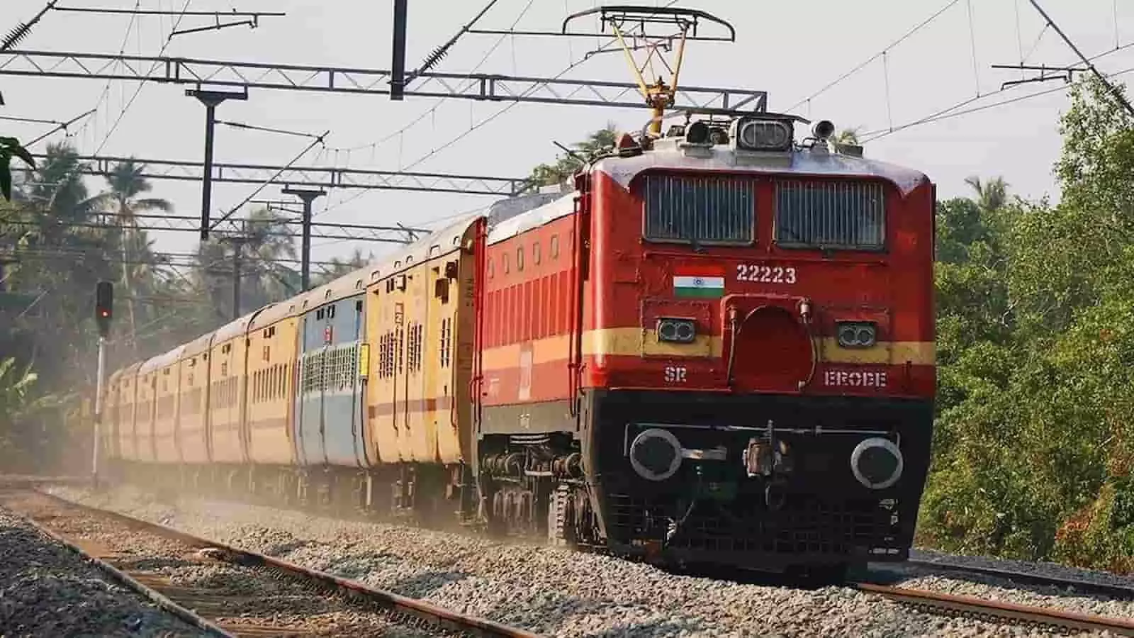 वडोदरा स्टेशन पर यार्ड रीमॉडलिंग कार्य के दौरान प्रभावित होने वाली ट्रेनों की सूची का विवरण।
