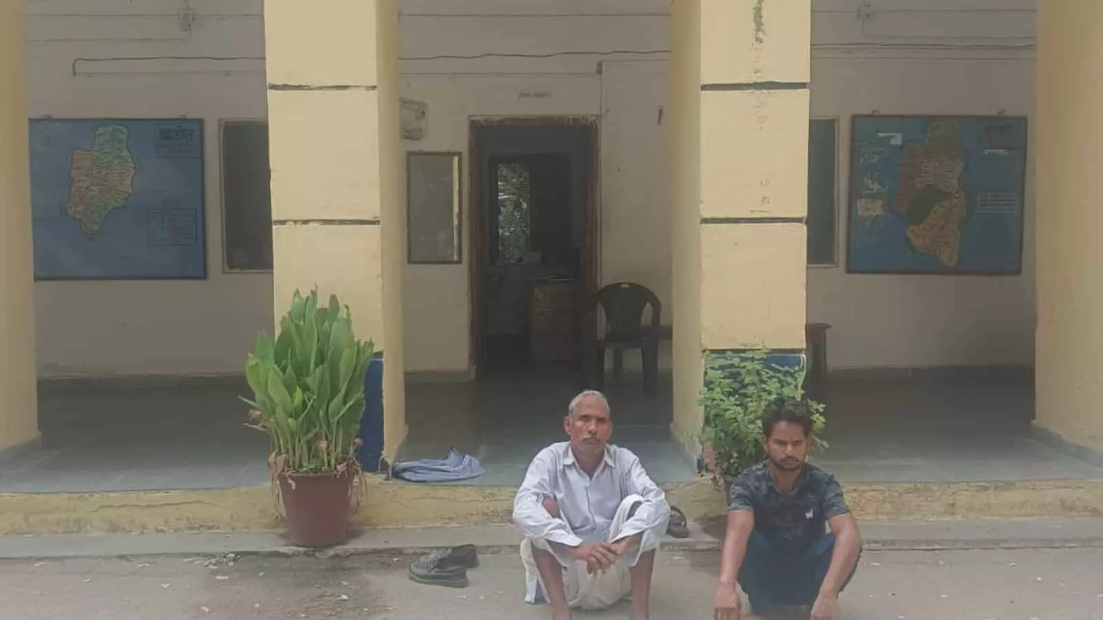 उदयपुर के झाडोल पुलिस थाने का लोगो और कार्रवाई संबंधी आधिकारिक प्रेस नोट की तस्वीर। उदयपुर के झाडोल पुलिस थाने का लोगो और कार्रवाई संबंधी आधिकारिक प्रेस नोट की तस्वीर।