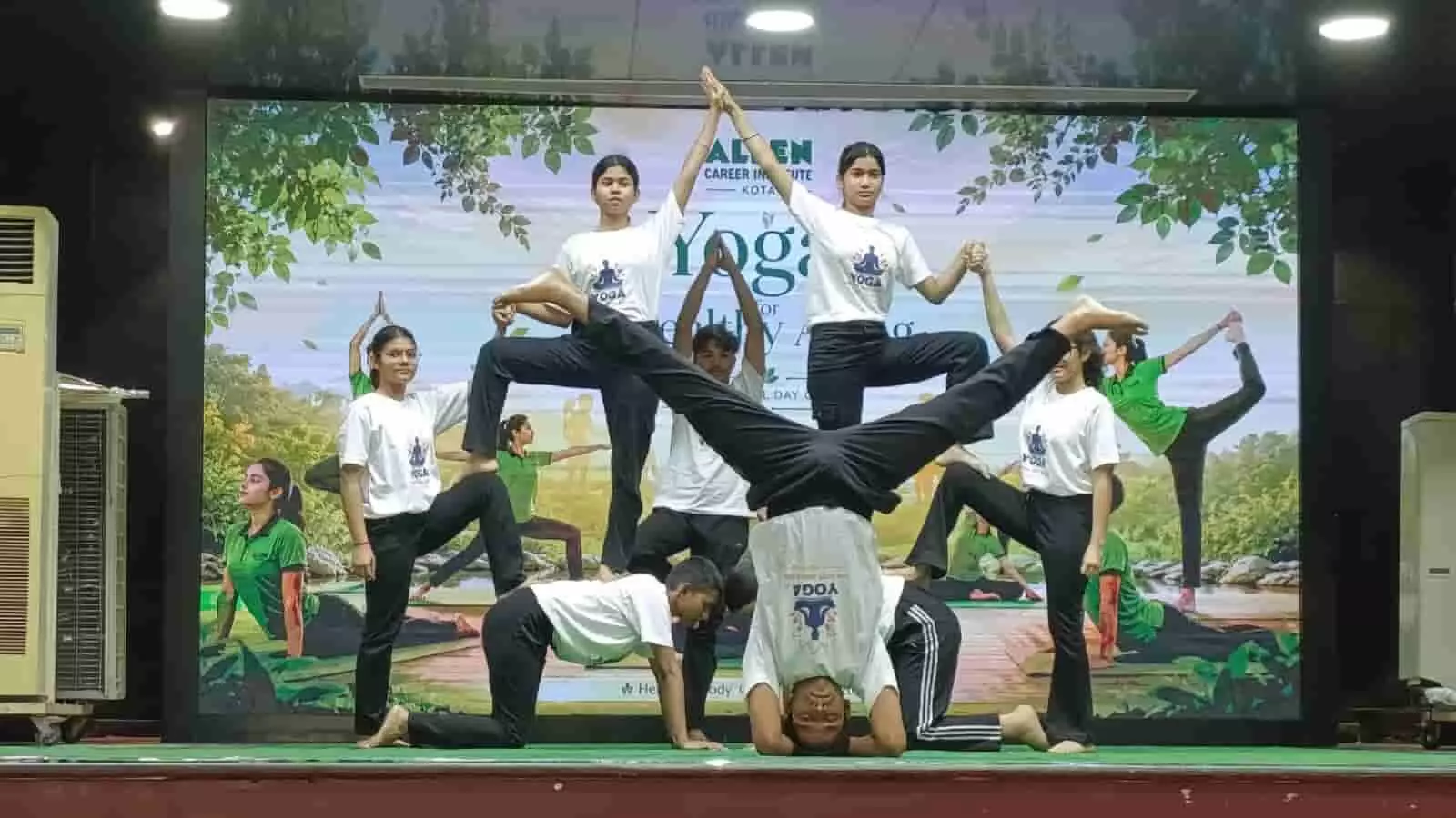 एलन में चार दिवसीय योग महोत्सव का भव्य समापन, हजारों विद्यार्थियों-अभिभावकों ने किया सामूहिक योगाभ्यास