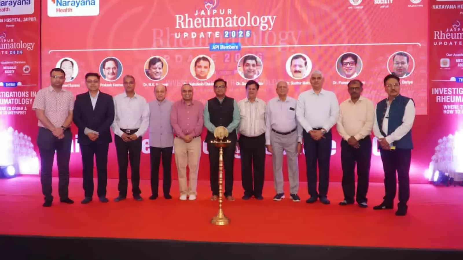 नारायणा हॉस्पिटल जयपुर के रूमेटोलॉजी अपडेट कार्यक्रम में भाग लेते हुए वरिष्ठ चिकित्सा विशेषज्ञ। नारायणा हॉस्पिटल जयपुर के रूमेटोलॉजी अपडेट कार्यक्रम में भाग लेते हुए वरिष्ठ चिकित्सा विशेषज्ञ।