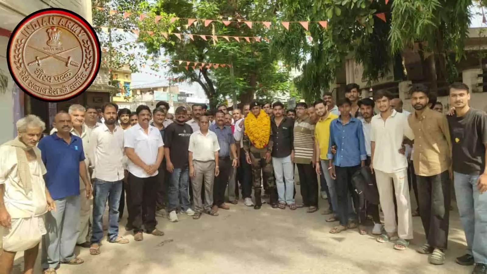 तस्वीर में अग्निवीर कुलदीप सिंह राठौड़ का खेरोदा में सैन्य प्रशिक्षण पूरा कर लौटने पर स्वागत करते ग्रामीण। तस्वीर में अग्निवीर कुलदीप सिंह राठौड़ का खेरोदा में सैन्य प्रशिक्षण पूरा कर लौटने पर स्वागत करते ग्रामीण।