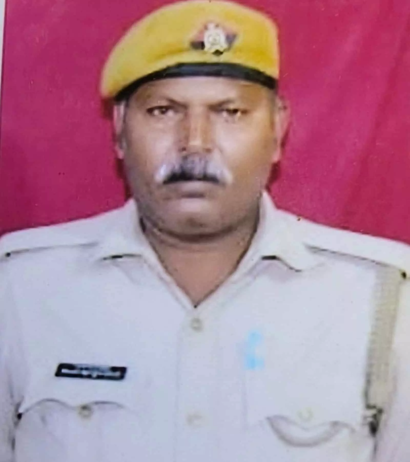 ड्यूटी से लौटे होमगार्ड जवान की संदिग्ध मौत, घर के बरामदे में मिला शव; कान से बह रहा था खून