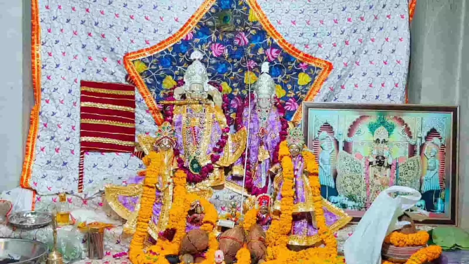 भीलवाड़ा के श्री रूप चतुर्भुज नाथ मंदिर में निर्जला एकादशी पर पूजे गए भगवान के विग्रह। भीलवाड़ा के श्री रूप चतुर्भुज नाथ मंदिर में निर्जला एकादशी पर पूजे गए भगवान के विग्रह।