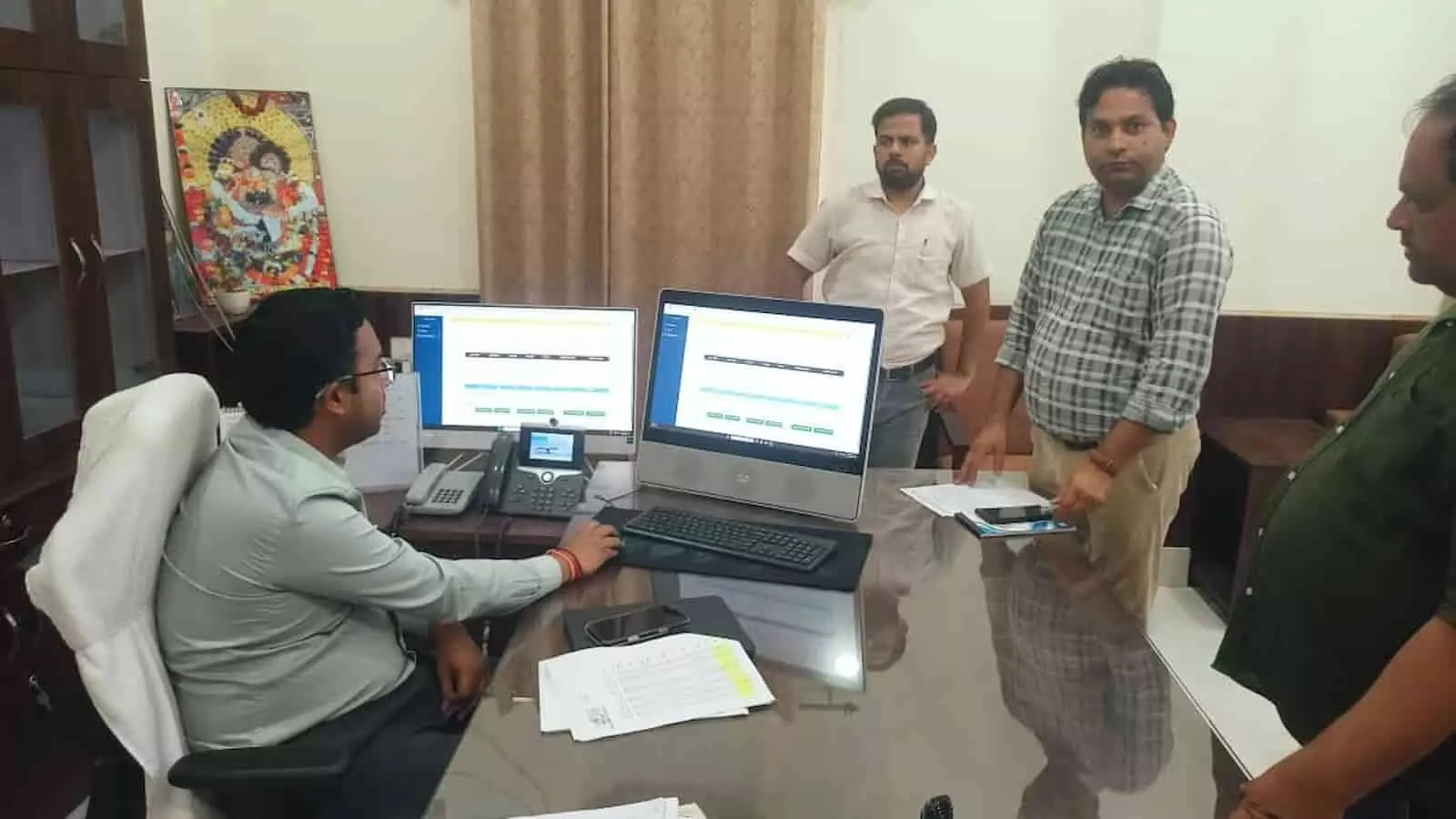 वरिष्ठ नागरिक तीर्थ यात्रा योजना: डीग में ऑनलाइन लॉटरी से हुआ यात्रियों का चयन, पारदर्शी प्रक्रिया में तैयार हुई मुख्य व प्रतीक्षा सूची