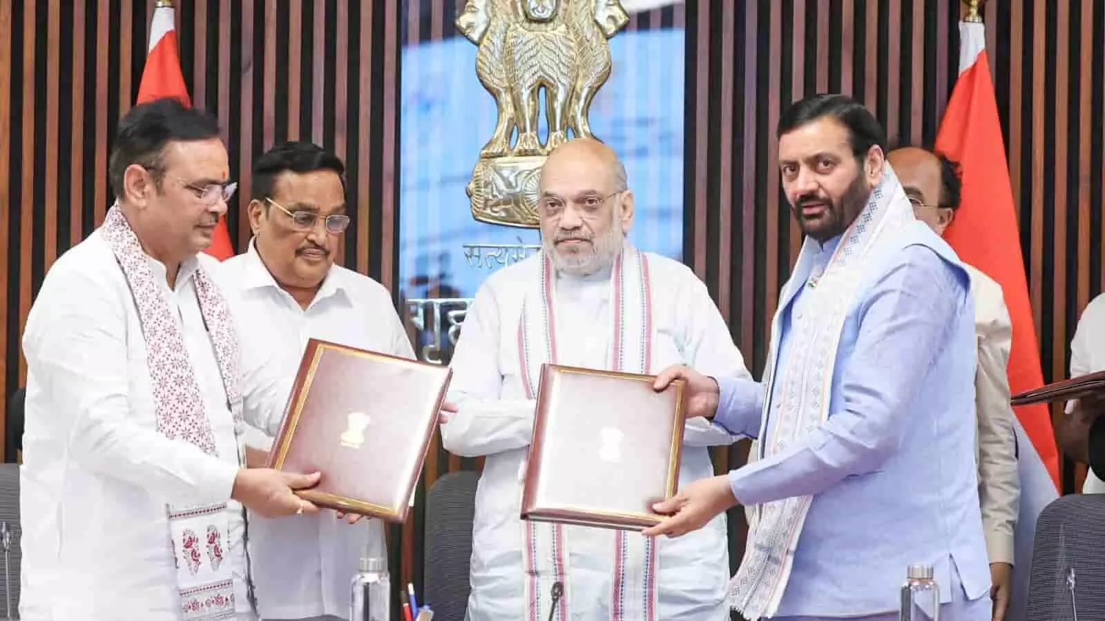 जयपुर में यमुना जल समझौते पर हस्ताक्षर के बाद मुख्यमंत्री भजनलाल शर्मा की फाइल तस्वीर। जयपुर में यमुना जल समझौते पर हस्ताक्षर के बाद मुख्यमंत्री भजनलाल शर्मा की फाइल तस्वीर।