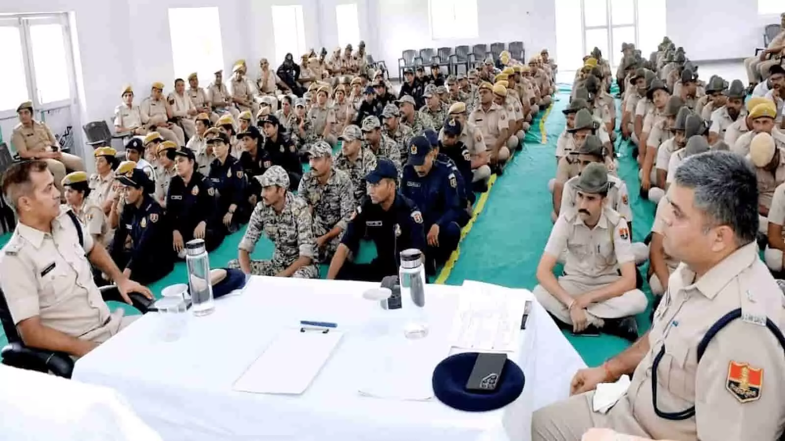 चित्तौड़गढ़ में पुलिस अधिकारियों और कर्मचारियों की बैठक में सुरक्षा विषयों पर चर्चा।