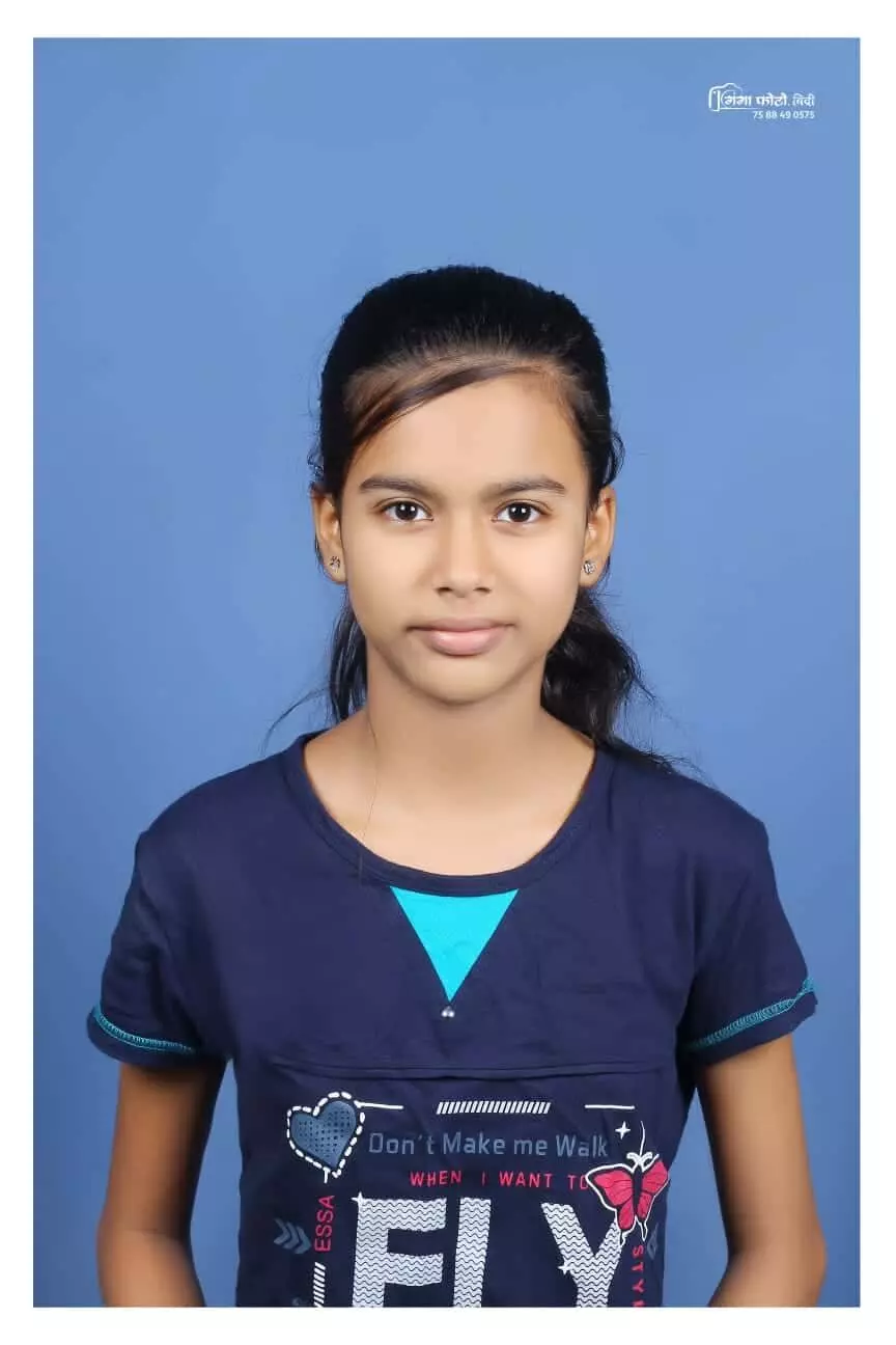 इसरो के अभ्यासदौरे के लिए चुनी गई कोल्हापुर की छात्रा श्रावणी युवराज दाभोळे की तस्वीर। इसरो के अभ्यासदौरे के लिए चुनी गई कोल्हापुर की छात्रा श्रावणी युवराज दाभोळे की तस्वीर।