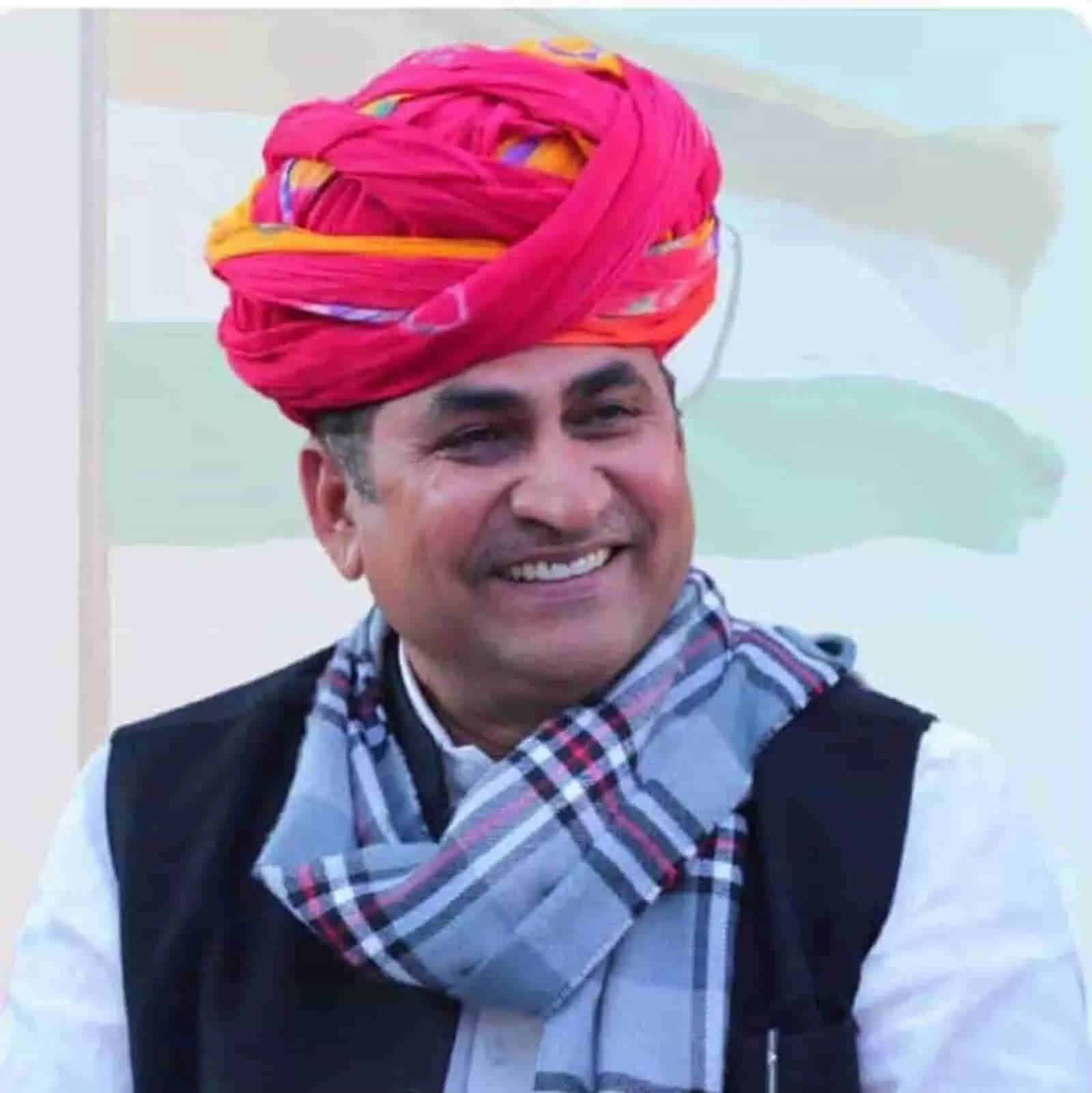 पारंपरिक राजस्थानी साफा पहने हुए भीलवाड़ा देहात कांग्रेस अध्यक्ष रामलाल जाट की तस्वीर। पारंपरिक राजस्थानी साफा पहने हुए भीलवाड़ा देहात कांग्रेस अध्यक्ष रामलाल जाट की तस्वीर।