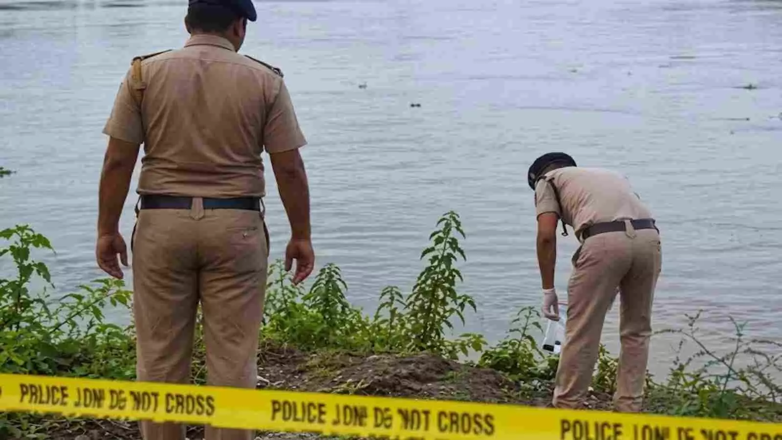 बरेली: शादी के 16 दिन बाद नदी में मिला नवविवाहिता का शव, दहेज के लिए हत्या का आरोप|​