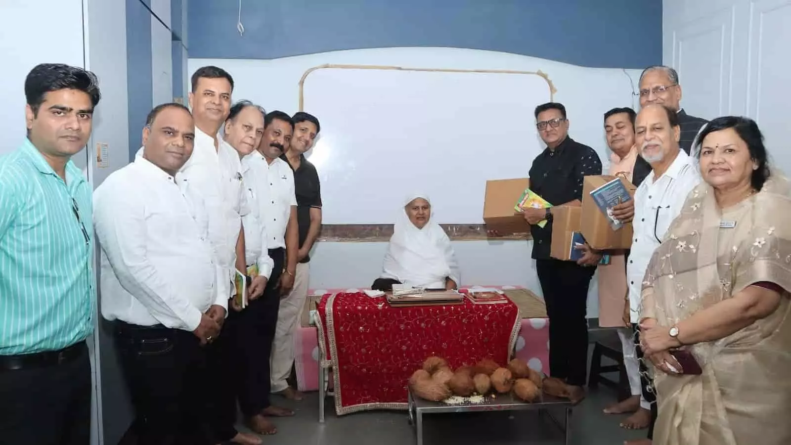 आर्यिका 105 श्री स्वस्ती भूषण माताजी के सान्निध्य में जैन सोशल ग्रुप्स के पदाधिकारी। आर्यिका 105 श्री स्वस्ती भूषण माताजी के सान्निध्य में जैन सोशल ग्रुप्स के पदाधिकारी।