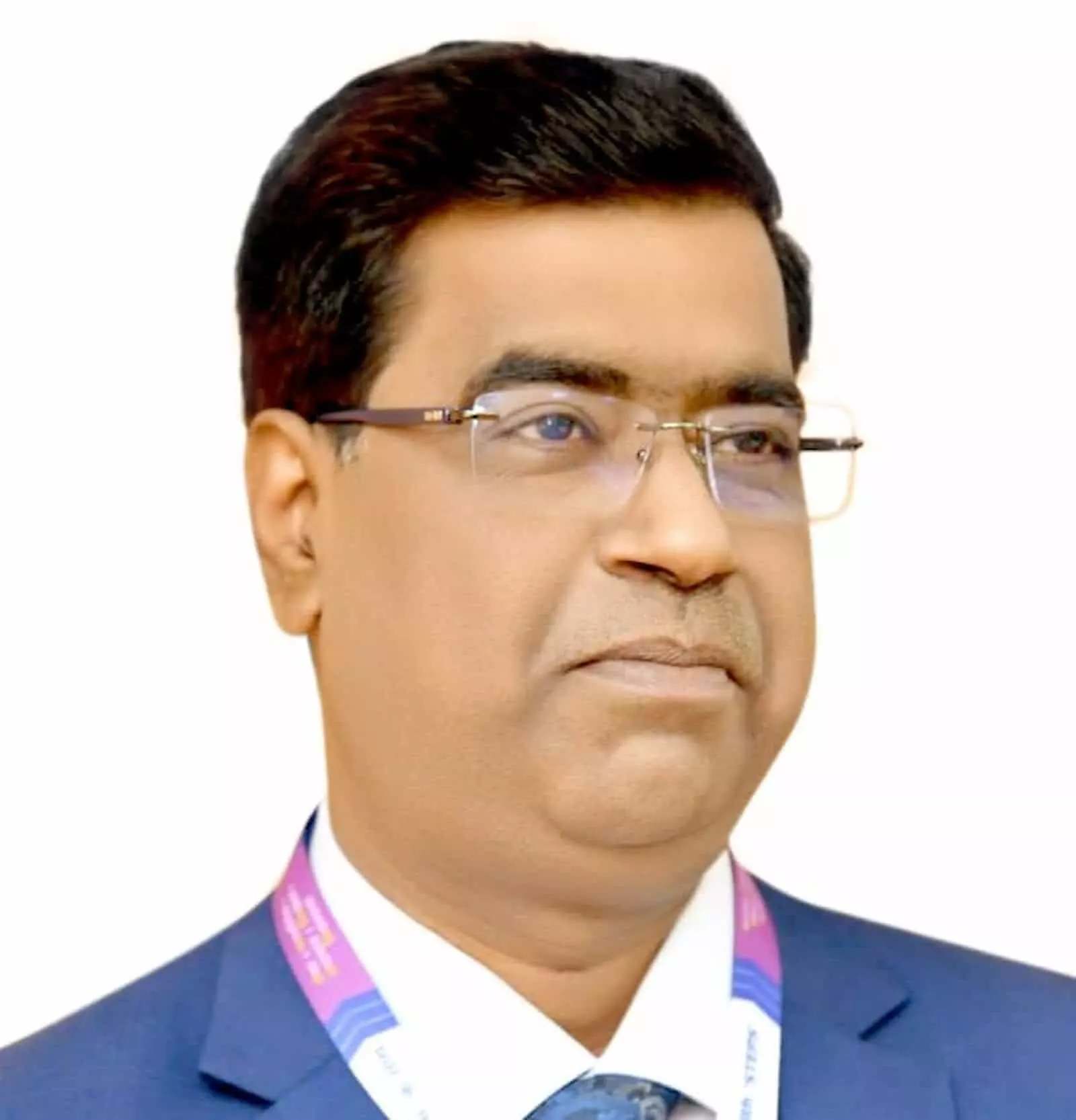 एसबीआई जयपुर सर्किल के मुख्य महाप्रबंधक ओंकार नाथ चौधरी एक औपचारिक सूट में दिख रहे हैं। एसबीआई जयपुर सर्किल के मुख्य महाप्रबंधक ओंकार नाथ चौधरी एक औपचारिक सूट में दिख रहे हैं।