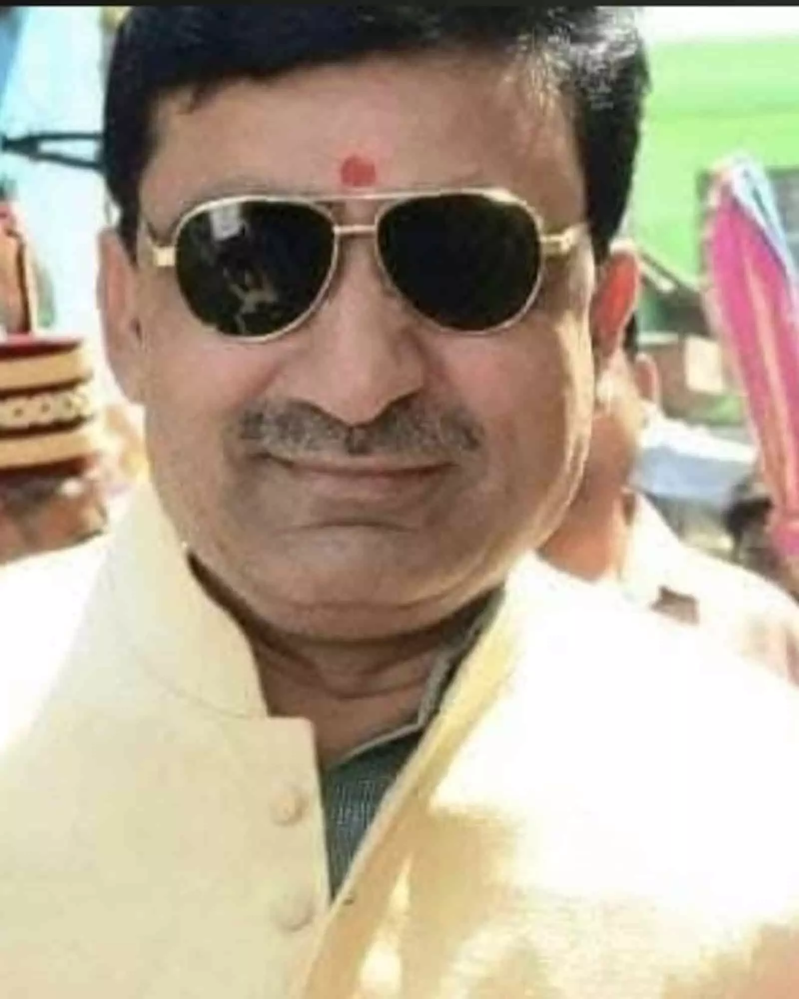तस्वीर में अशोक गर्ग सर्राफ नजर आ रहे हैं जो बारां के नवनियुक्त जिलाध्यक्ष हैं। तस्वीर में अशोक गर्ग सर्राफ नजर आ रहे हैं जो बारां के नवनियुक्त जिलाध्यक्ष हैं।