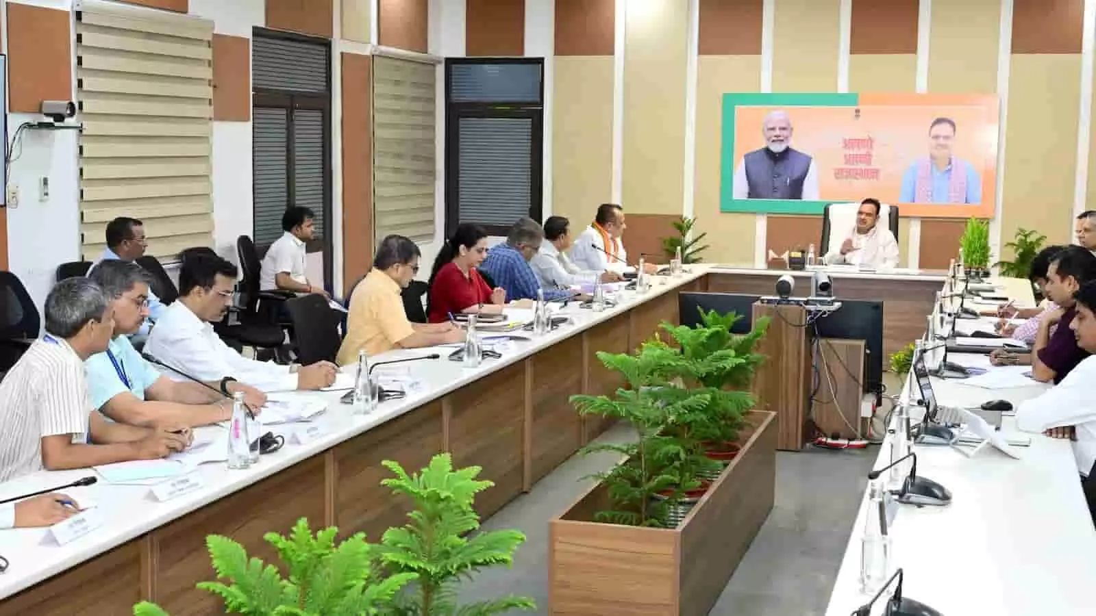 मुख्यमंत्री भजनलाल शर्मा जयपुर में प्रशासनिक अधिकारियों के साथ एक बैठक कर रहे हैं। मुख्यमंत्री भजनलाल शर्मा जयपुर में प्रशासनिक अधिकारियों के साथ एक बैठक कर रहे हैं।
