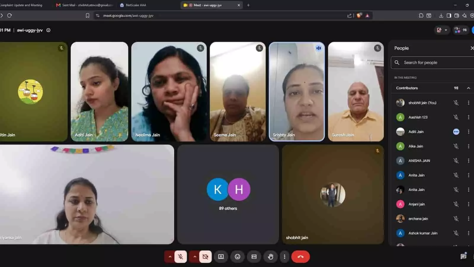 ऑनलाइन वीडियो कॉल के माध्यम से एआई कार्यशाला में भाग लेते हुए प्रतिभागी। ऑनलाइन वीडियो कॉल के माध्यम से एआई कार्यशाला में भाग लेते हुए प्रतिभागी।
