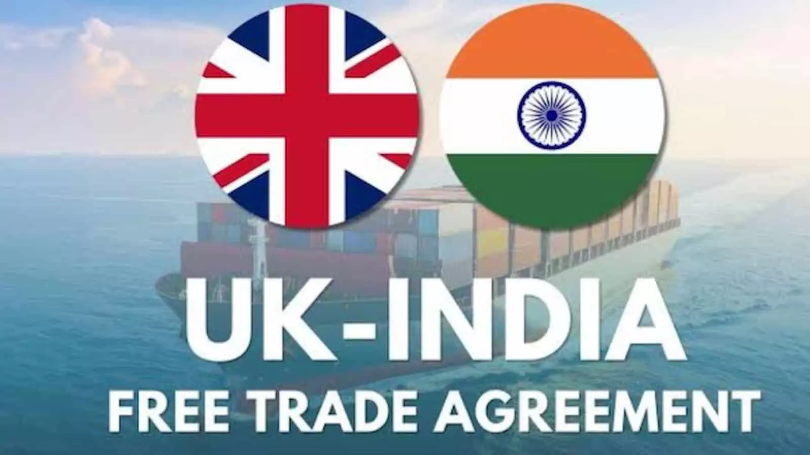 तस्वीर में हैदराबाद में वरिष्ठ अधिकारी भारत-यूके CETA की पहली निर्यात खेप को हरी झंडी दिखाते हुए। तस्वीर में हैदराबाद में वरिष्ठ अधिकारी भारत-यूके CETA की पहली निर्यात खेप को हरी झंडी दिखाते हुए।