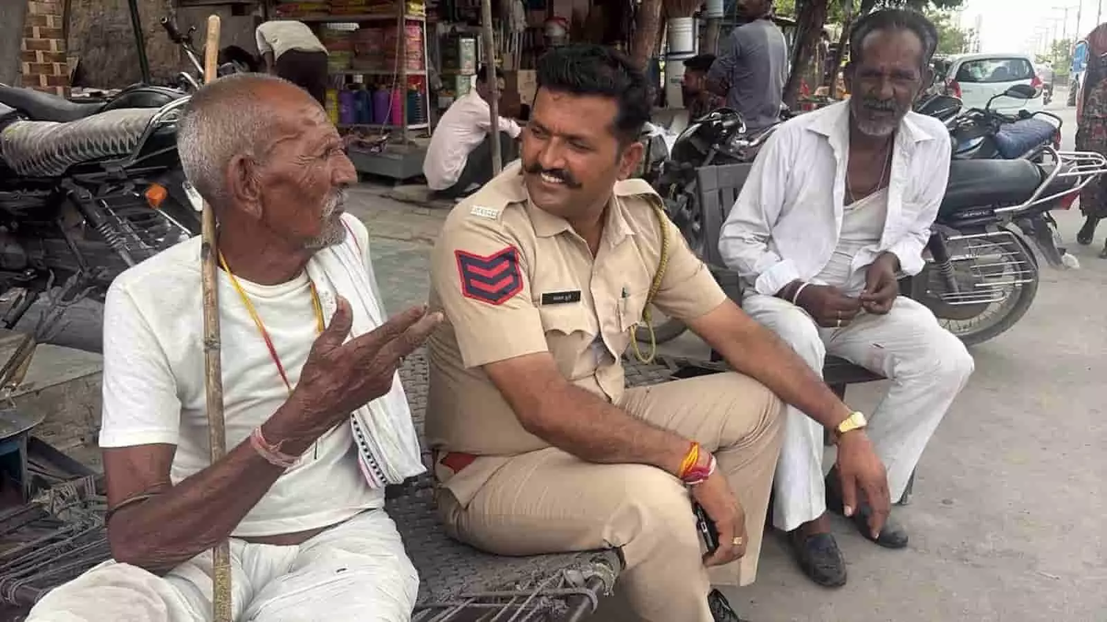राजस्थान पुलिस का वरिष्ठ जन संबल कार्यक्रम: बेटों ने छोड़ा साथ, तो अकेले बुजुर्गों का सहारा बनी पुलिस