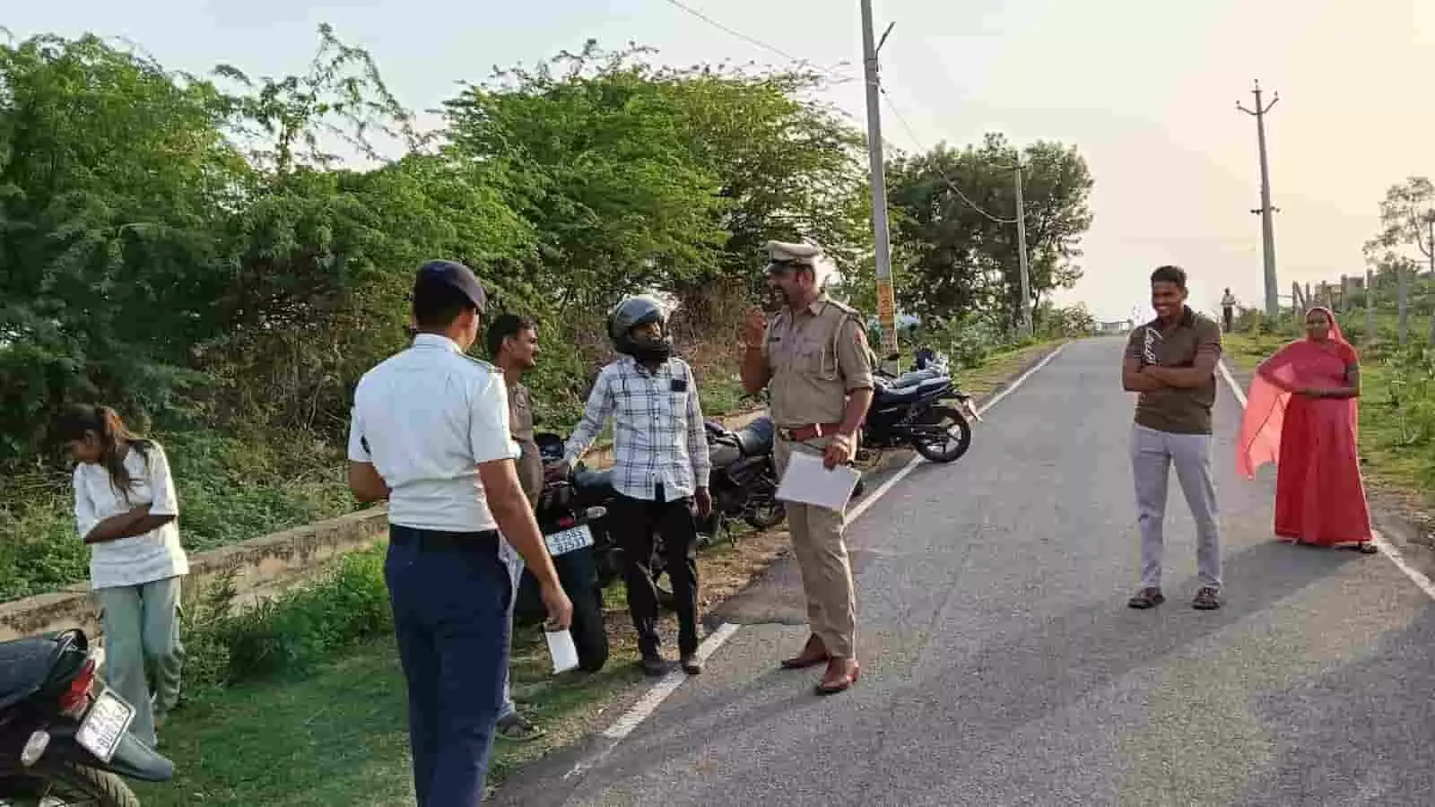 सलूम्बर के सैरिंग तालाब में जिंडों की अवैध निकासी का आरोप, नगर परिषद कर्मचारी पर मिलीभगत के गंभीर दावे