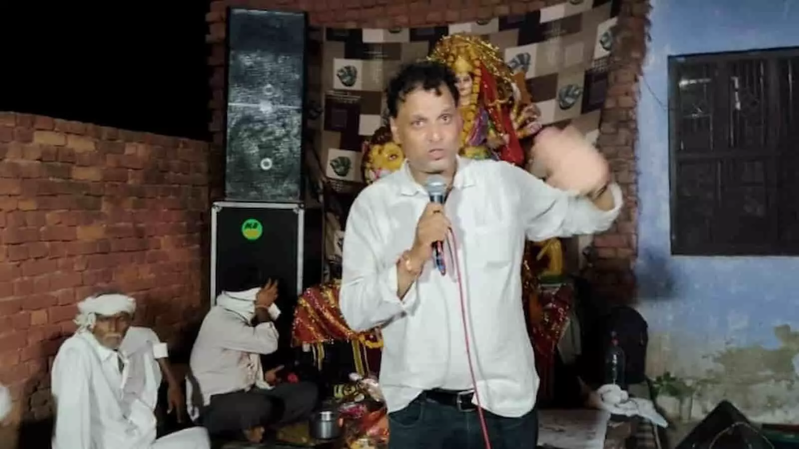 भुसावर में मां भगवती के रात्रि जागरण में गूंजे भक्तिमय भजन, श्रद्धालुओं ने लगाई हाजिरी और मांगा विश्व कल्याण का आशीर्वाद