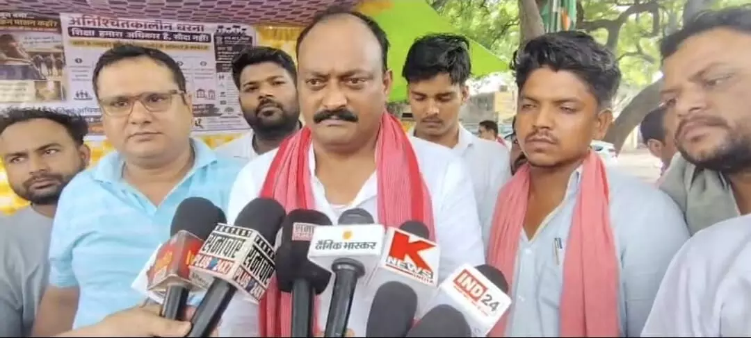 अभी तो प्रधान झुके हैं, .... रहे तो प्रधानमंत्री भी... : एटा में सांसद देवेश शाक्य का भाजपा पर तीखा हमला अभी तो प्रधान झुके हैं, .... रहे तो प्रधानमंत्री भी... : एटा में सांसद देवेश शाक्य का भाजपा पर तीखा हमला