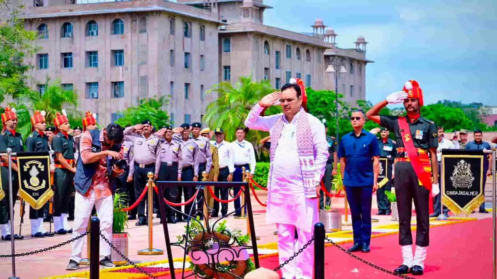 27वें कारगिल विजय दिवस पर मुख्यमंत्री भजनलाल शर्मा ने अमर जवान ज्योति पर दी वीर शहीदों को श्रद्धांजलि