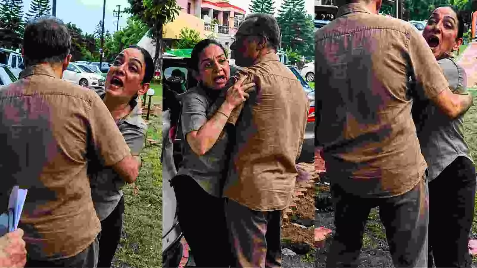 विवाद के दौरान आम्रपाली एन्क्लेव भोपाल में उजमा रजा और रहवासियों के बीच तीखी बहस का दृश्य दिख रहा है। विवाद के दौरान आम्रपाली एन्क्लेव भोपाल में उजमा रजा और रहवासियों के बीच तीखी बहस का दृश्य दिख रहा है।