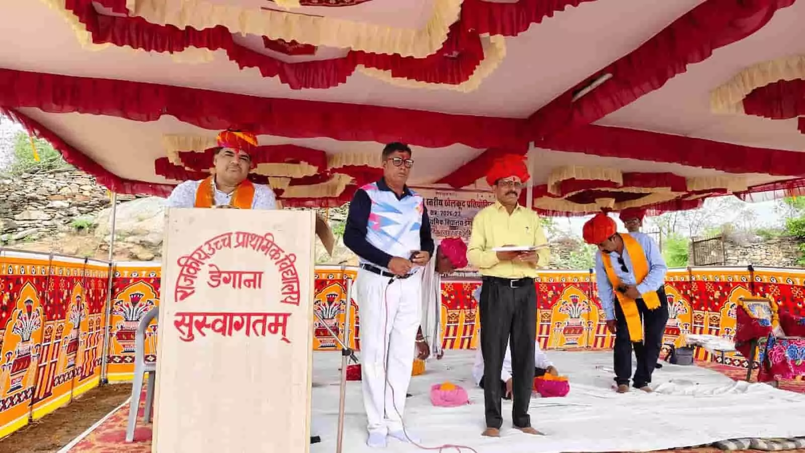 डेगाणा में संकुल स्तरीय खेलकूद प्रतियोगिता का शुभारंभ, खिलाड़ियों ने दिखाया दमखम डेगाणा में संकुल स्तरीय खेलकूद प्रतियोगिता का शुभारंभ, खिलाड़ियों ने दिखाया दमखम