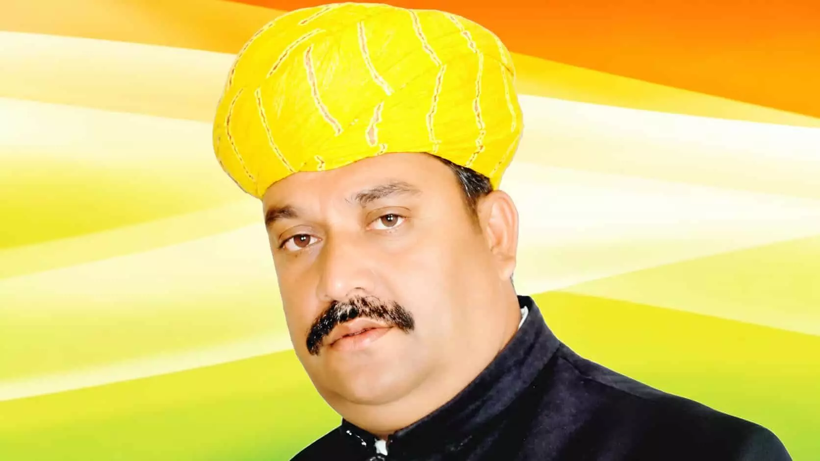 तस्वीर में विधायक सुरेंद्र सिंह राठौड़ पारंपरिक पीली पगड़ी पहने हुए दिखाई दे रहे हैं। तस्वीर में विधायक सुरेंद्र सिंह राठौड़ पारंपरिक पीली पगड़ी पहने हुए दिखाई दे रहे हैं।
