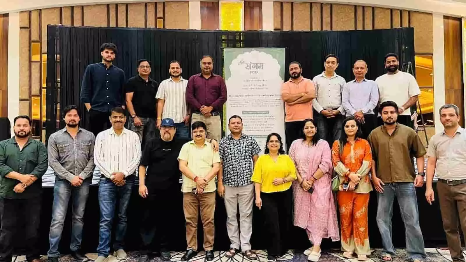 नेक्संगम कोटा 2026 सम्मेलन में भाग लेने वाले विशेषज्ञ और आर्किटेक्ट्स मंच पर खड़े हैं। नेक्संगम कोटा 2026 सम्मेलन में भाग लेने वाले विशेषज्ञ और आर्किटेक्ट्स मंच पर खड़े हैं।