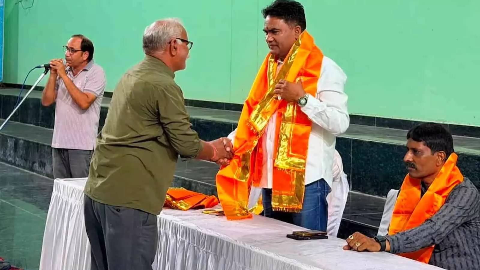 खेलों से बालक बनते हैं संस्कारवान और प्रबल राष्ट्रभक्त: विधायक चंद्रभान सिंह आक्या खेलों से बालक बनते हैं संस्कारवान और प्रबल राष्ट्रभक्त: विधायक चंद्रभान सिंह आक्या