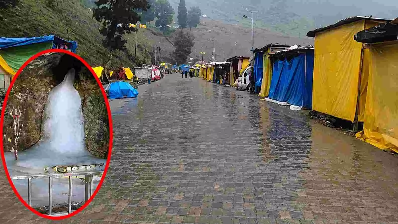 अमरनाथ गुफा और बेस कैंप का दृश्य जम्मू-कश्मीर में भारी बारिश के कारण यात्रा स्थगित होने के संदर्भ में। अमरनाथ गुफा और बेस कैंप का दृश्य जम्मू-कश्मीर में भारी बारिश के कारण यात्रा स्थगित होने के संदर्भ में।