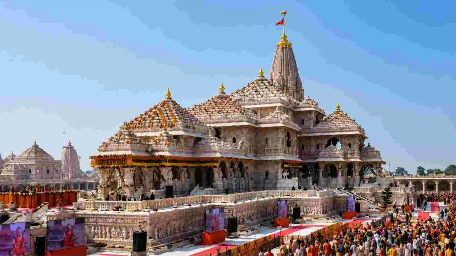 राम मंदिर का परिसर अयोध्या में चल रही दान चोरी की एसआईटी जांच के संदर्भ में। राम मंदिर का परिसर अयोध्या में चल रही दान चोरी की एसआईटी जांच के संदर्भ में।