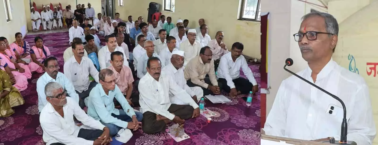 श्री व्यापारी पतसंस्था की वार्षिक आमसभा में हॉल में बैठे सदस्य और भाषण देते वक्ता। श्री व्यापारी पतसंस्था की वार्षिक आमसभा में हॉल में बैठे सदस्य और भाषण देते वक्ता।