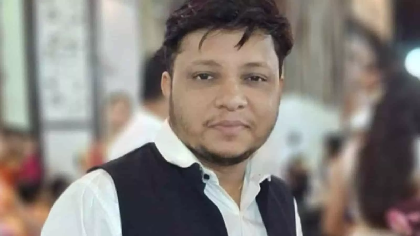 तस्वीर में कुशल शाह दिख रहे हैं जो कार्यक्रम में शामिल हैं। तस्वीर में कुशल शाह दिख रहे हैं जो कार्यक्रम में शामिल हैं।