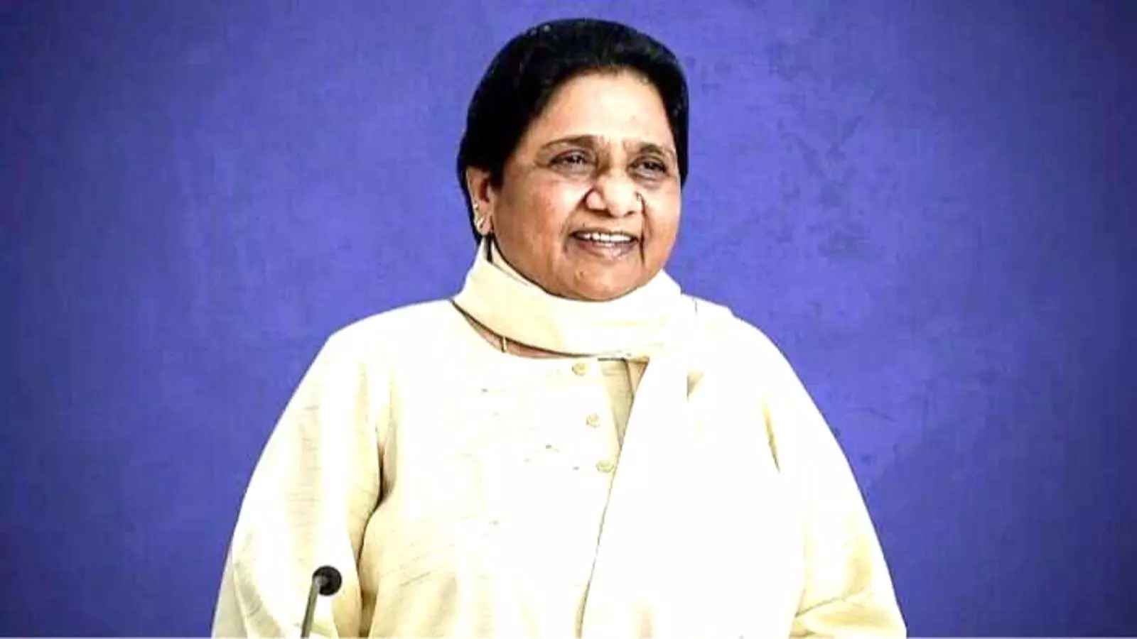 मायावती लखनऊ में स्कूलों में हिजाब विवाद पर बयान देते हुए। मायावती लखनऊ में स्कूलों में हिजाब विवाद पर बयान देते हुए।