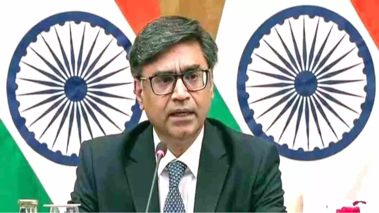 विदेश सचिव विक्रम मिस्री नई दिल्ली में विदेश मंत्रालय की प्रेस ब्रीफिंग के दौरान। विदेश सचिव विक्रम मिस्री नई दिल्ली में विदेश मंत्रालय की प्रेस ब्रीफिंग के दौरान।