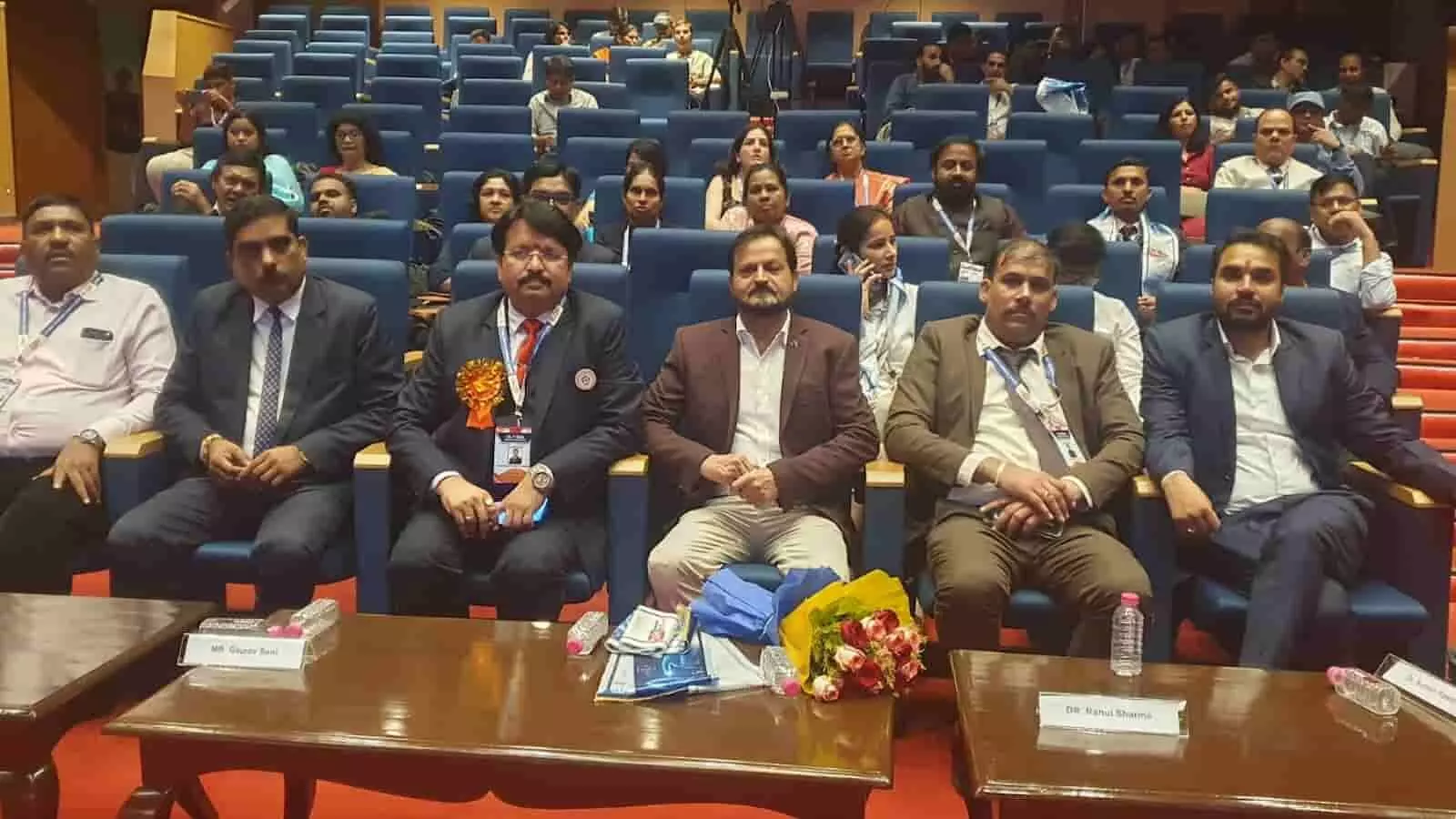 तस्वीर में जयपुर में आयोजित ग्लोबल नर्सिंग समिट के दौरान मंच पर बैठे अतिथि नजर आ रहे हैं। तस्वीर में जयपुर में आयोजित ग्लोबल नर्सिंग समिट के दौरान मंच पर बैठे अतिथि नजर आ रहे हैं।