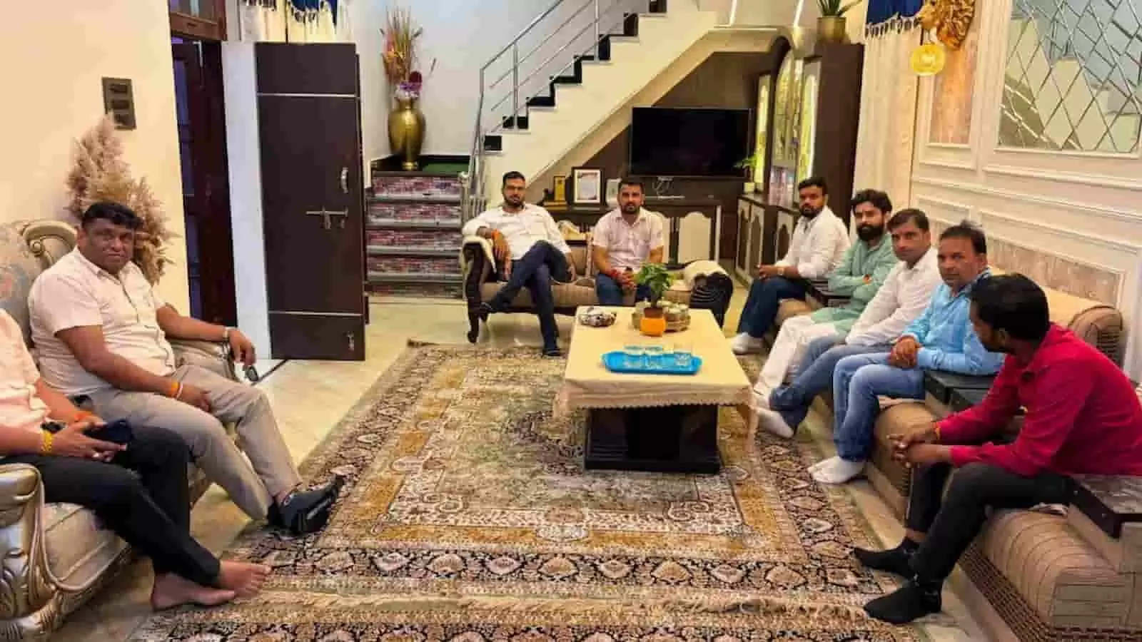 तस्वीर में बारां में संकल्प यात्रा की तैयारियों को लेकर बैठक करते भाजपा पदाधिकारी दिख रहे हैं। तस्वीर में बारां में संकल्प यात्रा की तैयारियों को लेकर बैठक करते भाजपा पदाधिकारी दिख रहे हैं।