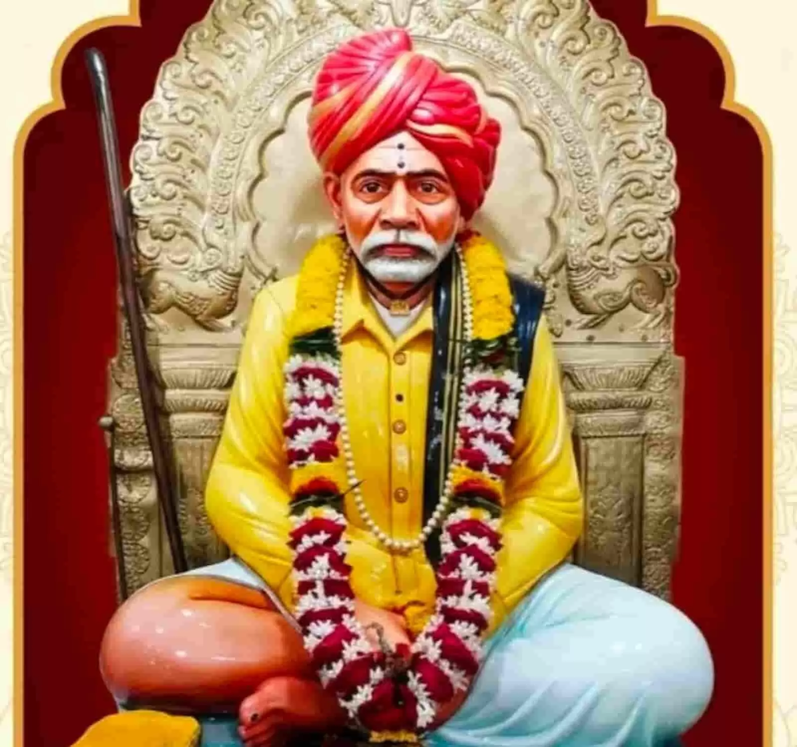 तस्वीर में सिंहासन पर विराजमान श्री सद्गुरू बाळूमामा की प्रतिमा पर फूलों की मालाएं अर्पित दिख रही हैं। तस्वीर में सिंहासन पर विराजमान श्री सद्गुरू बाळूमामा की प्रतिमा पर फूलों की मालाएं अर्पित दिख रही हैं।