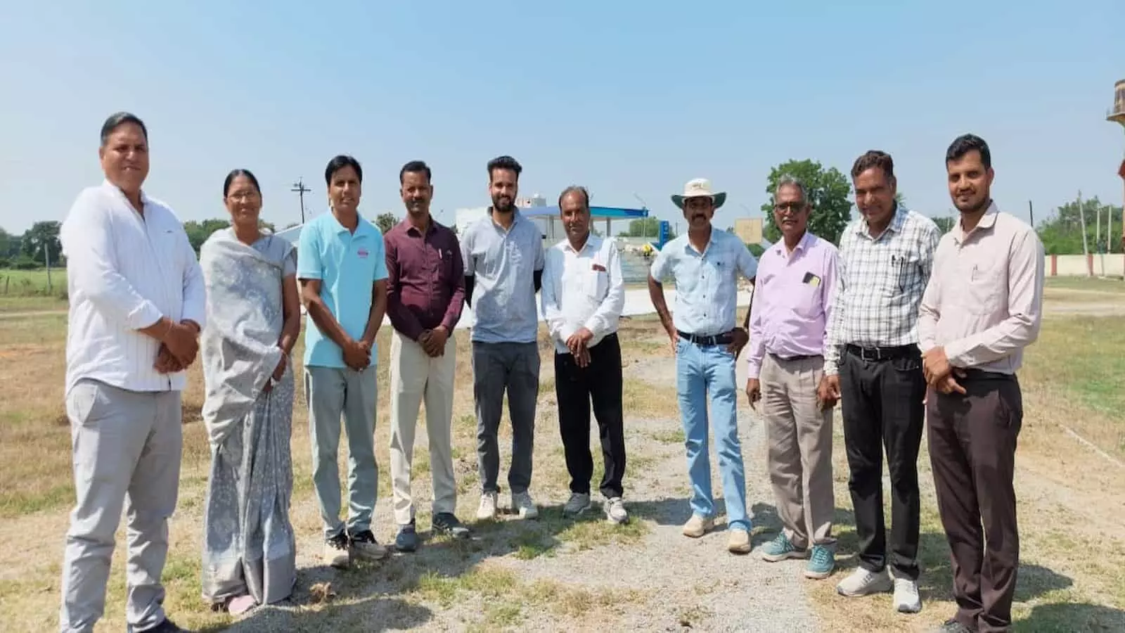 बोहेड़ा के खेल मैदान पर आयोजित जिला स्तरीय एथलेटिक्स प्रतियोगिता का ट्रैक। बोहेड़ा के खेल मैदान पर आयोजित जिला स्तरीय एथलेटिक्स प्रतियोगिता का ट्रैक।