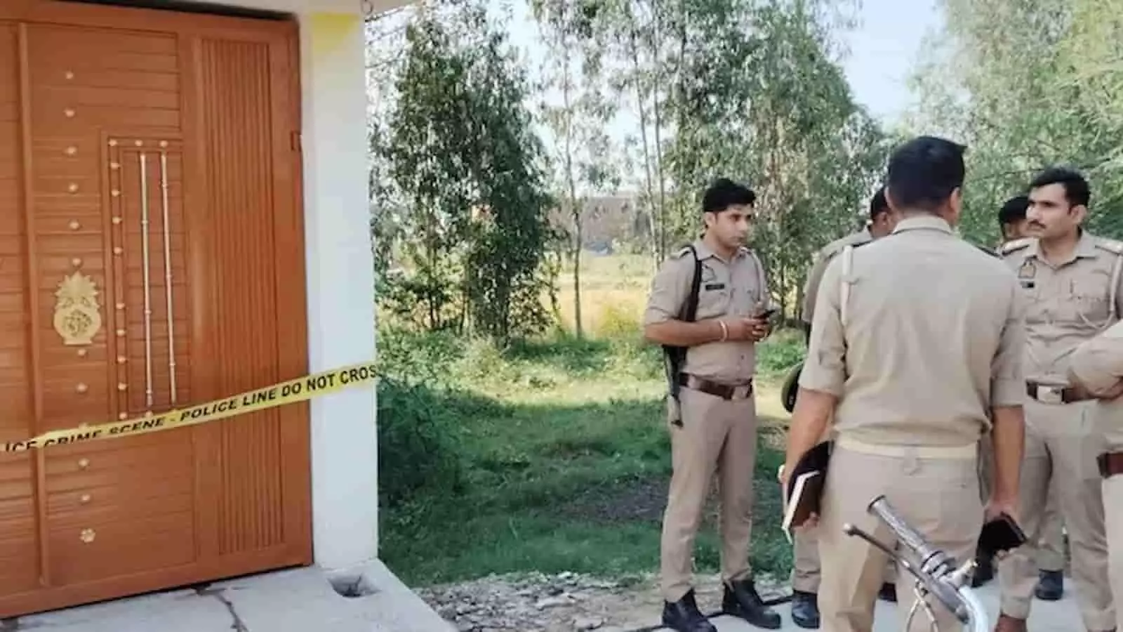 मुरादाबाद के ठाकुरद्वारा में सो रहे व्यक्ति की हत्या, पुलिस जांच में जुटी मुरादाबाद के ठाकुरद्वारा में सो रहे व्यक्ति की हत्या, पुलिस जांच में जुटी