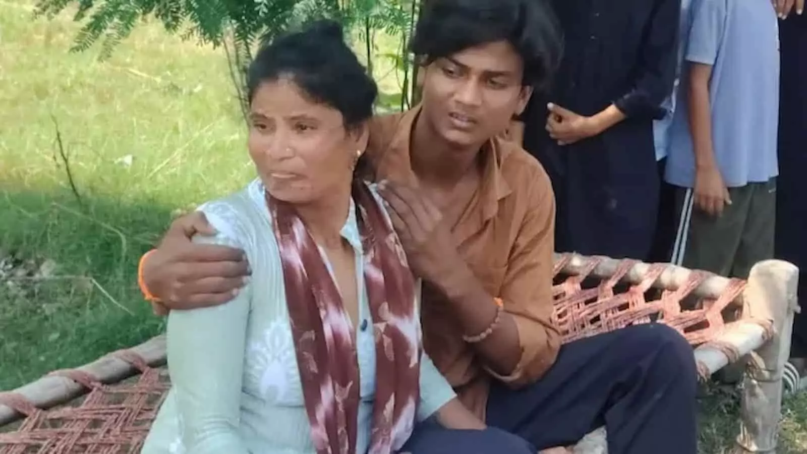 मुरादाबाद के ठाकुरद्वारा में सो रहे व्यक्ति की हत्या, पुलिस जांच में जुटी मुरादाबाद के ठाकुरद्वारा में सो रहे व्यक्ति की हत्या, पुलिस जांच में जुटी