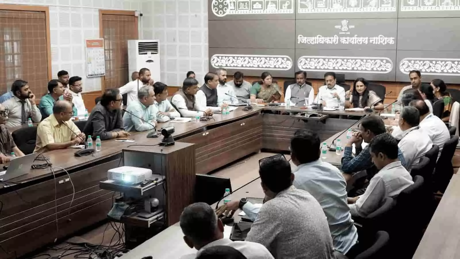 नाशिक के अंबड-सातपुर में जल प्रदूषण पर सख्ती, अवैध उद्योगों पर कार्रवाई के निर्देश नाशिक के अंबड-सातपुर में जल प्रदूषण पर सख्ती, अवैध उद्योगों पर कार्रवाई के निर्देश