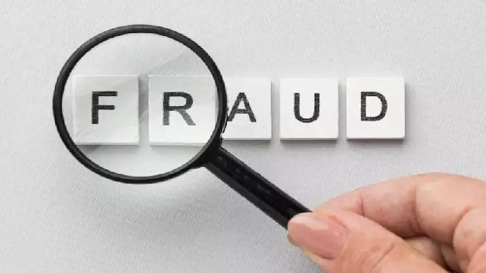 पुणे: रिलायंस पार्क में काम के नाम पर 14 लाख की ठगी, केस दर्ज पुणे: रिलायंस पार्क में काम के नाम पर 14 लाख की ठगी, केस दर्ज