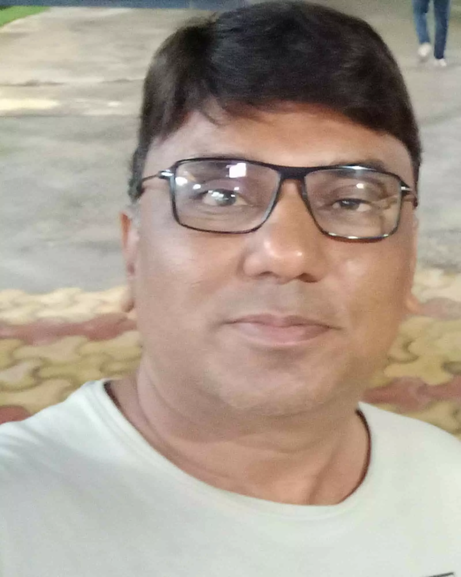 तस्वीर में चश्मा पहने नरेश जैन दिख रहे हैं जिन्हें डूंगरपुर जैन नवयुवक मंडल का अध्यक्ष चुना गया है। तस्वीर में चश्मा पहने नरेश जैन दिख रहे हैं जिन्हें डूंगरपुर जैन नवयुवक मंडल का अध्यक्ष चुना गया है।